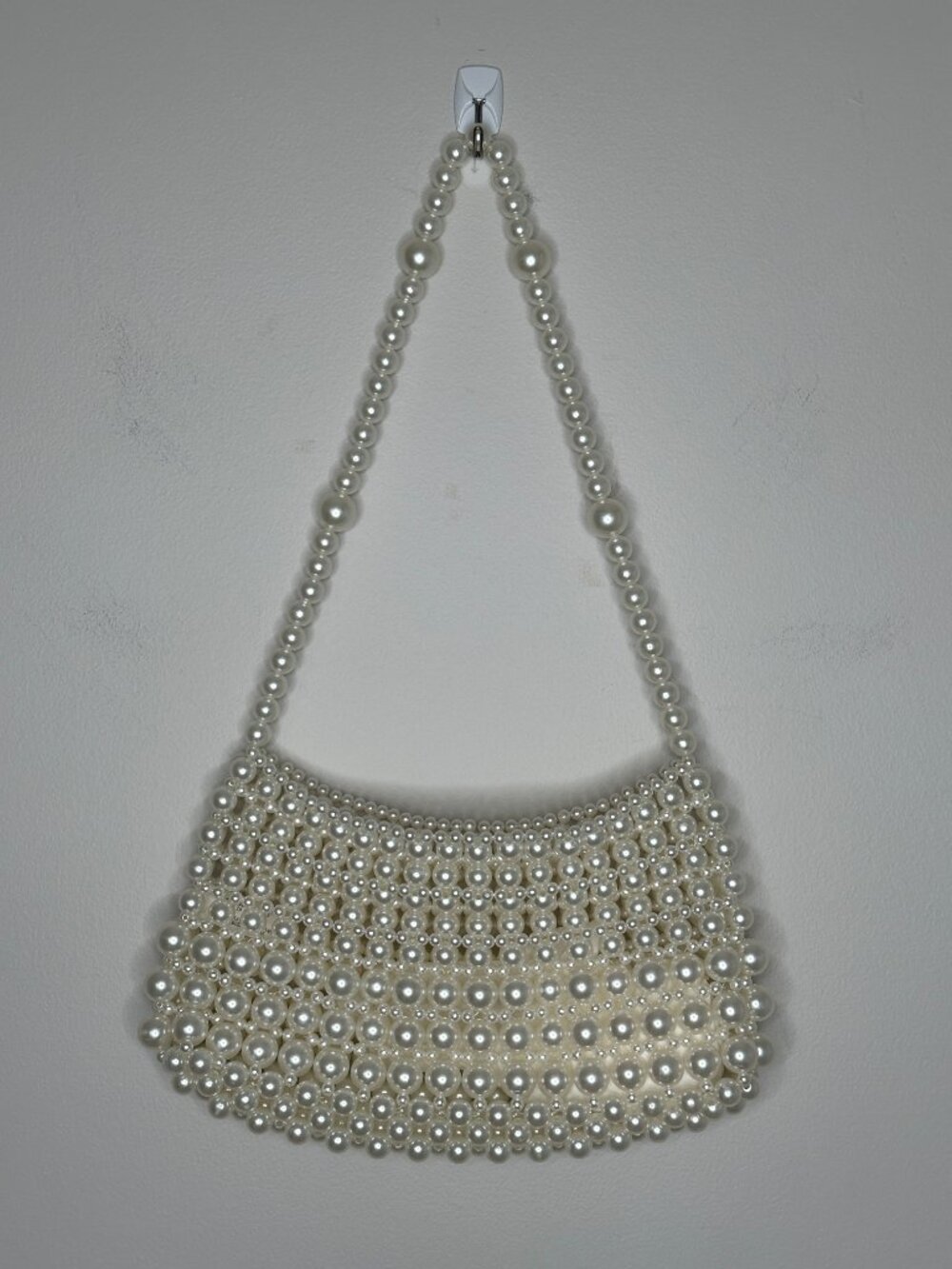 Women's Pearl Beaded Shoulder Bag White - Picture 4 of 5
